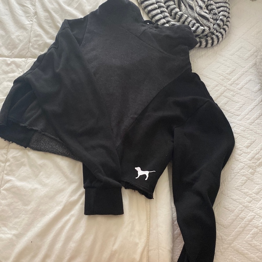 Great condition warm crop hoodie